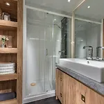 Palos 4*