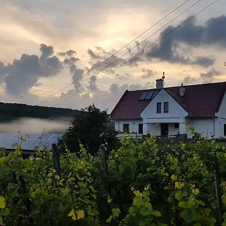 Bed & Breakfast Palos